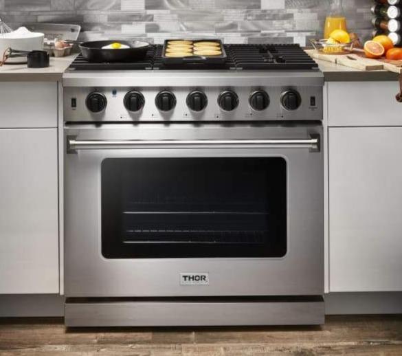 Thor Kitchen Appliance Bundle - 36" Gas Range & Range Hood, AB-LRG3601U