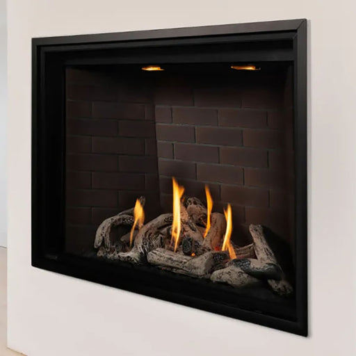 Montigo DelRay Square 42” direct-vent gas fireplace with sleek style.